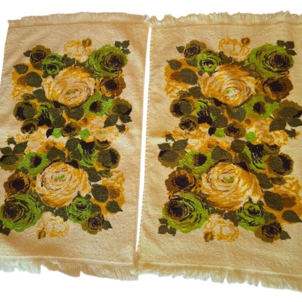 Vintage Set (2) Cannon Monticello Hand Towels Floral Rose Yellow 70s Fringe